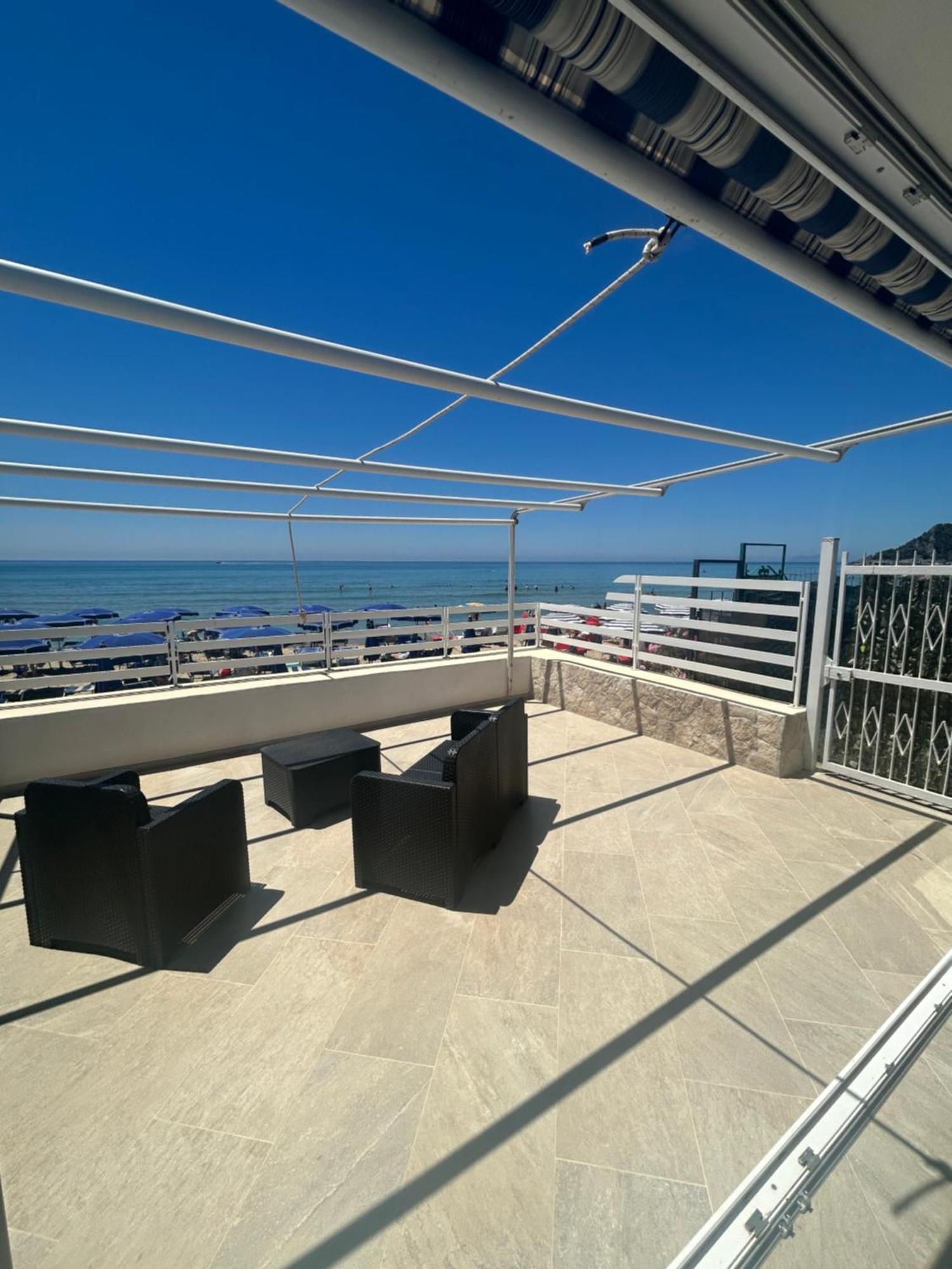 Palomera Luxury Apartment Sul Mare Gaeta Kültér fotó